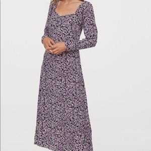 Puff sleeved floral dress
